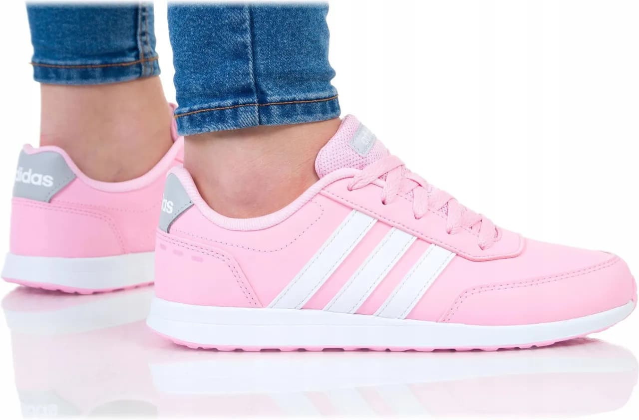 Buty miętowe czy różowe: odkryj prawdziwy kolor i jego różnice