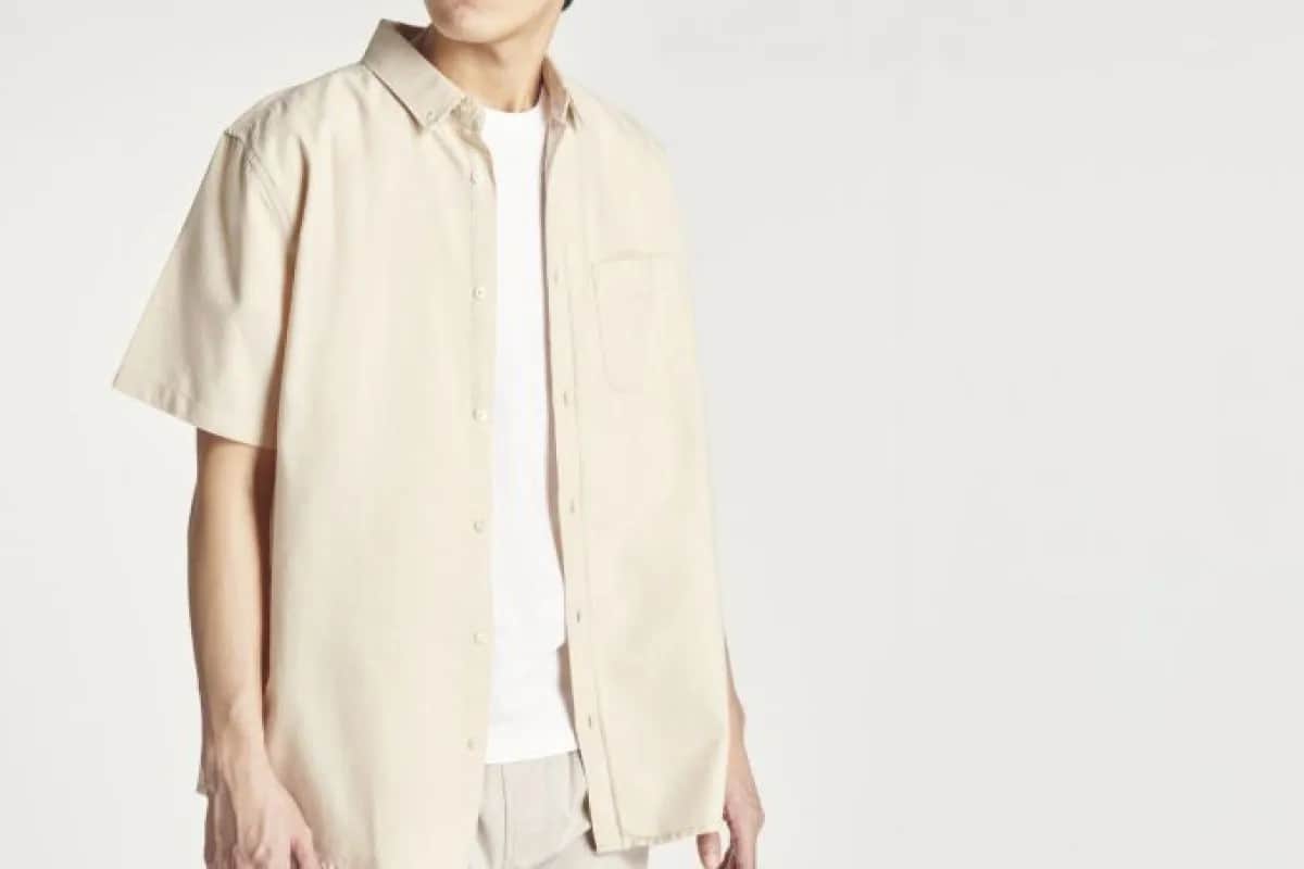 Jak stylizować za dużą koszulę, aby wyglądać modnie i stylowo