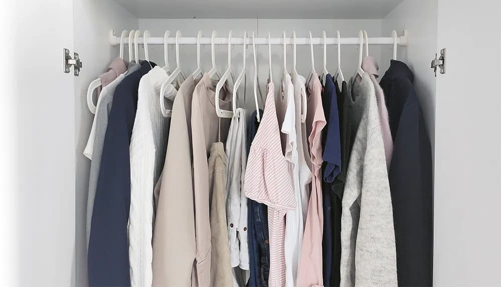 Stylowe bluzki damskie na co dzień, które odmienią Twoją garderobę